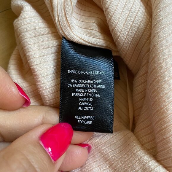 𝅺AFRM Cream Ribbed "Saddle" One Shoulder Crop Top Womens BNWOT - Picture 5 of 7